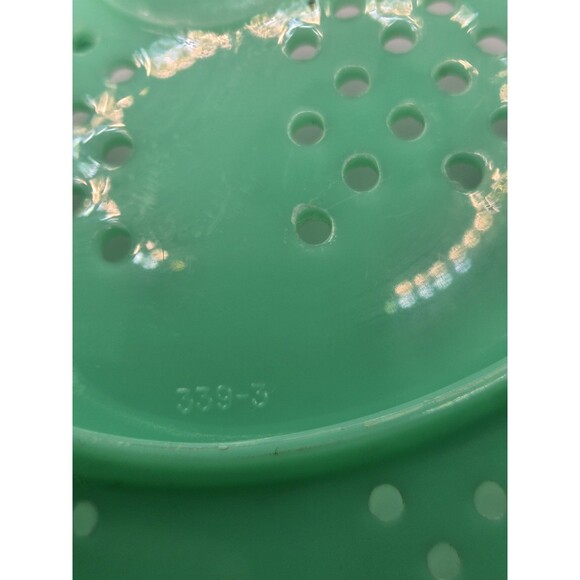 Vintage Tupperware Jadite Green 3 Quart Colander - Picture 8 of 9